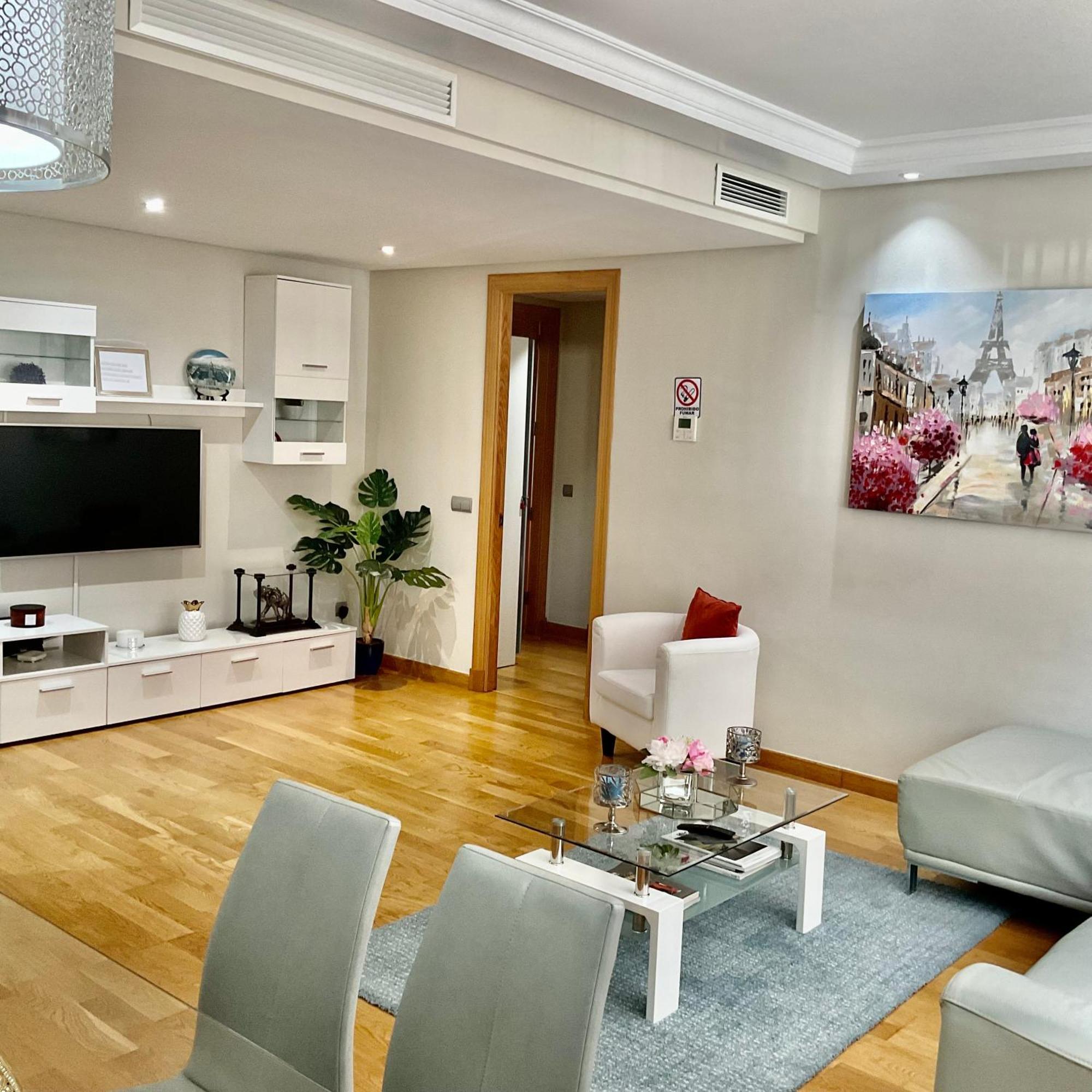 Wonderful Apartment In Costa Del Sol เบนัลมาเดนา ภายนอก รูปภาพ