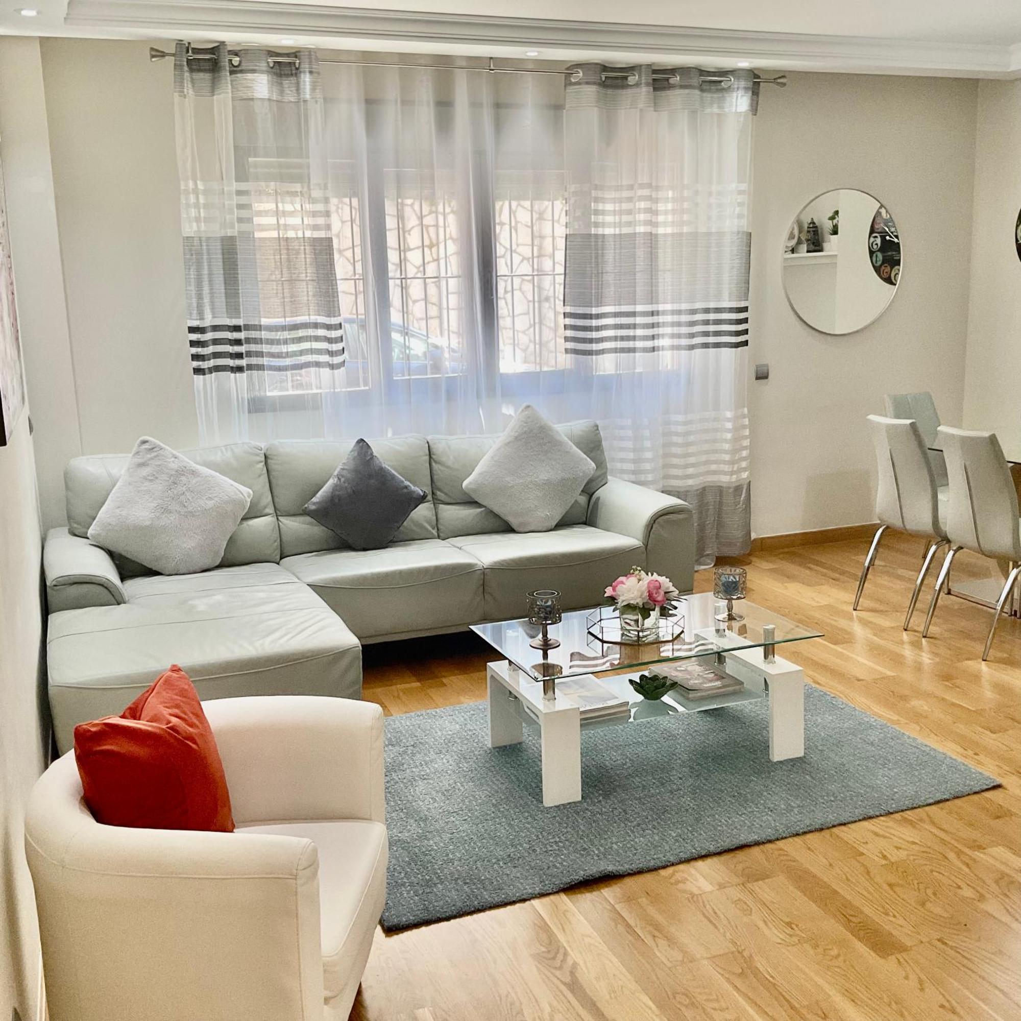 Wonderful Apartment In Costa Del Sol เบนัลมาเดนา ภายนอก รูปภาพ